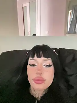 madelinexx online show from 15, 9, 2025