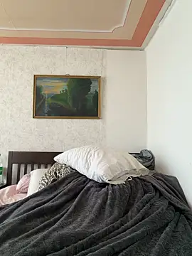 madelinexx online show from 15, 4, 2026