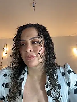 Elizabeth Dupont online show from 29, 10, 2025