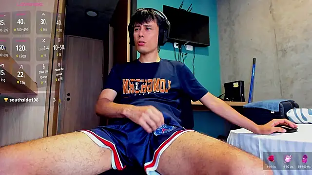 Huge latin cock online show from 15, 7, 2026