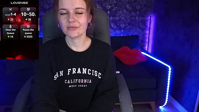 MaribelRiverr  online show from 13, 3, 2025