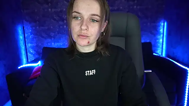 MaribelRiverr  online show from 4, 3, 2025