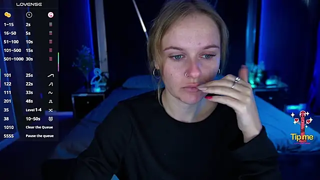 MaribelRiverr  online show from 16, 9, 2025