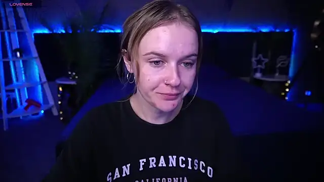 MaribelRiverr  online show from 18, 9, 2025