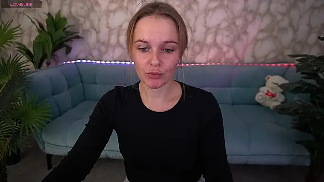 MaribelRiverr  online show from 14, 10, 2025