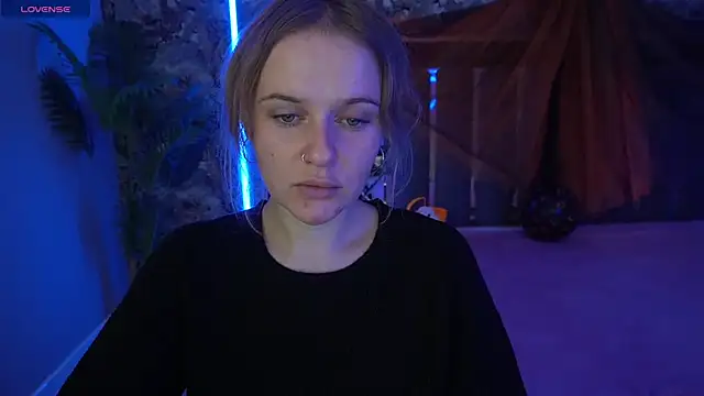 MaribelRiverr  online show from 28, 10, 2025