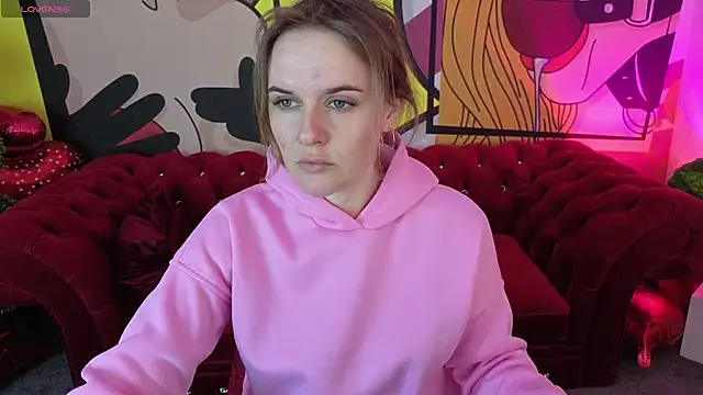 MaribelRiverr  online show from 14, 4, 2026