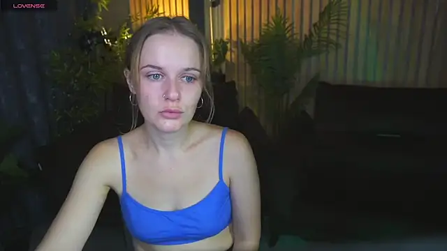 MaribelRiverr  online show from 17, 10, 2025