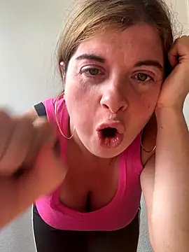 Lombada online show from 4, 10, 2025