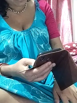 Snapshot of miss-Riy chatting on 19, 6, 2026 miss-Riy online show from 19, 6, 2026