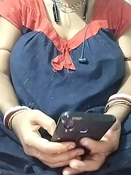 Snapshot of miss-Riy chatting on 13, 7, 2026 miss-Riy online show from 13, 7, 2026