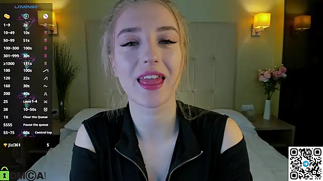 Stacy River online show from 19, 12, 2025