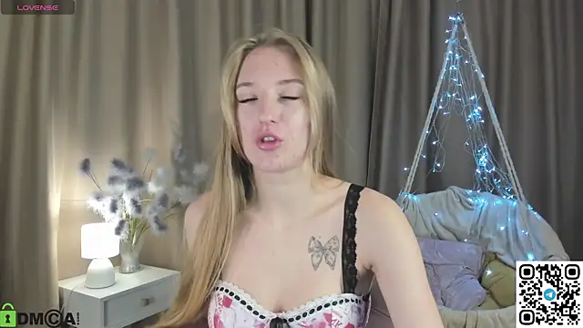 Stacy River online show from 15, 10, 2025