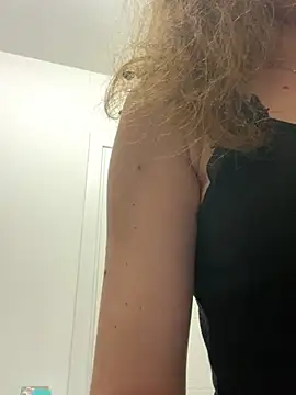 Snapshot of EvaRush chatting on 12, 12, 2024 EvaRush online show from 12, 12, 2024