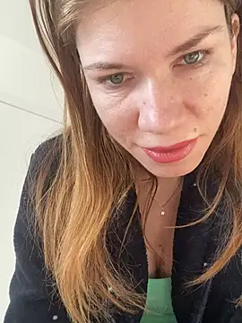 Snapshot of EvaRush chatting on 10, 2, 2025 EvaRush online show from 10, 2, 2025