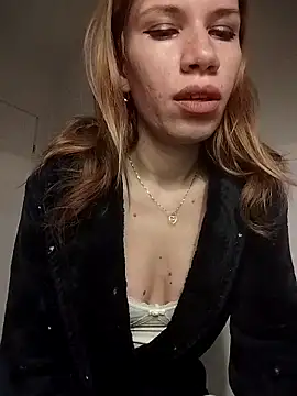 Snapshot of EvaRush chatting on 4, 10, 2025 EvaRush online show from 4, 10, 2025