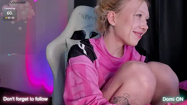 takeyourmolly online show from 7, 3, 2025