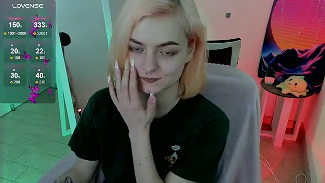 Fire Bestie online show from 22, 3, 2025