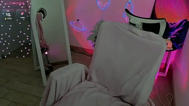 Fire Bestie online show from 20, 2, 2025