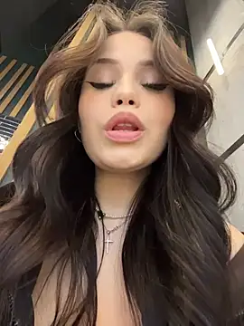 Chloe  Moon online show from 1, 12, 2025