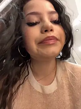 Chloe  Moon online show from 11, 1, 2025