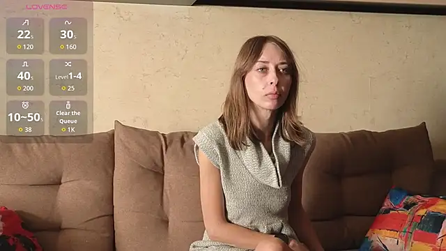 NinaNovalicious online show from 1, 10, 2025