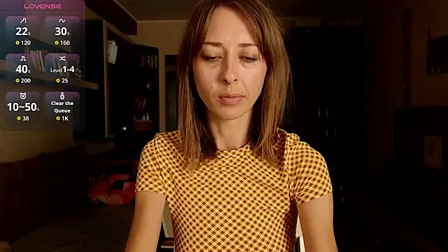 NinaNovalicious online show from 18, 9, 2025