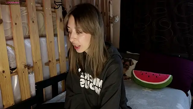 NinaNovalicious online show from 24, 4, 2026