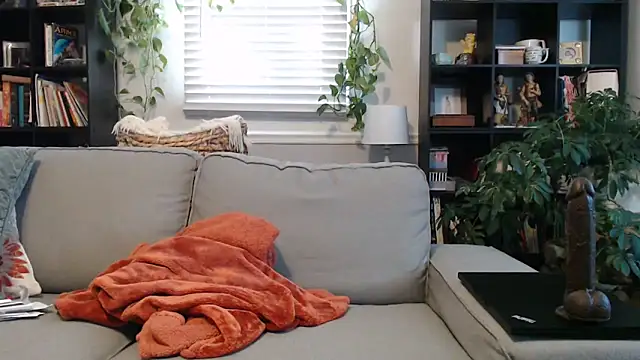 LauLauPAWG online show from 11, 3, 2025