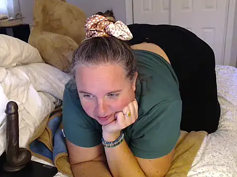 LauLauPAWG online show from 22, 9, 2025