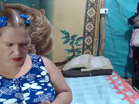 Snapshot of mom_son_dirty chatting on 24, 9, 2025 mom son dirty online show from 24, 9, 2025