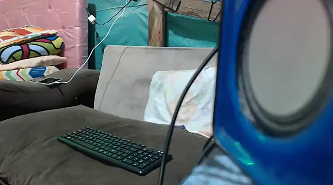 Snapshot of mom_son_dirty chatting on 19, 3, 2025 mom son dirty online show from 19, 3, 2025