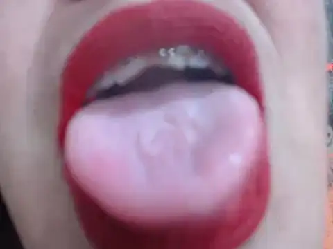 Snapshot of mom_son_dirty chatting on 17, 10, 2025 mom son dirty online show from 17, 10, 2025