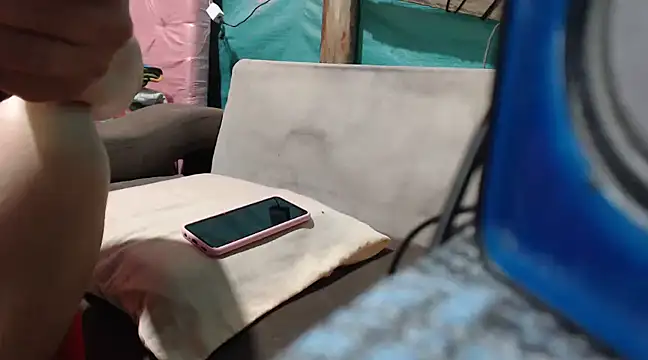 Snapshot of mom_son_dirty chatting on 11, 3, 2025 mom son dirty online show from 11, 3, 2025