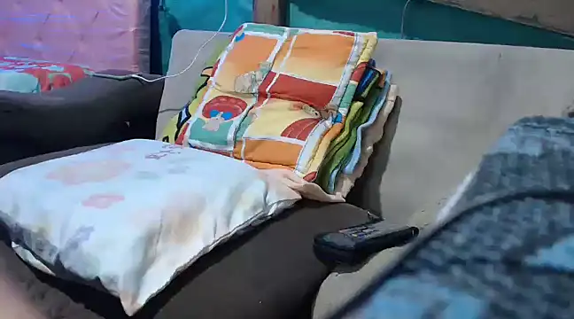 Snapshot of mom_son_dirty chatting on 15, 3, 2025 mom son dirty online show from 15, 3, 2025