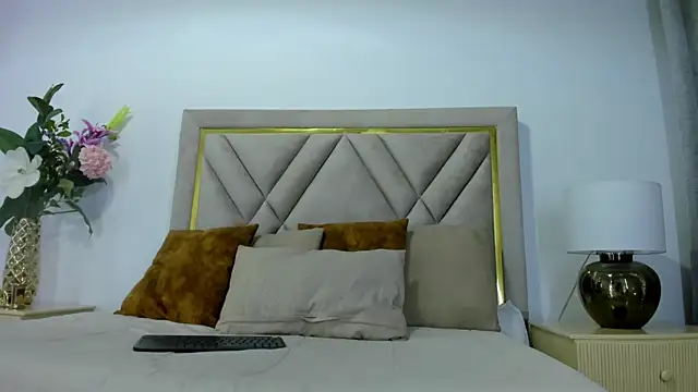 emily queen2 online show from 25, 9, 2025