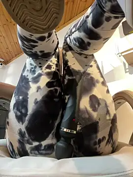 Milff parkerrr online show from 7, 3, 2025