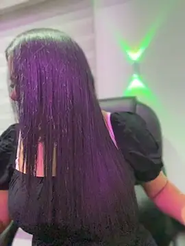 Milff parkerrr online show from 13, 4, 2026