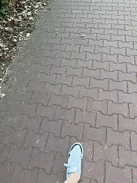 Tomkitomkii online show from 18, 4, 2026