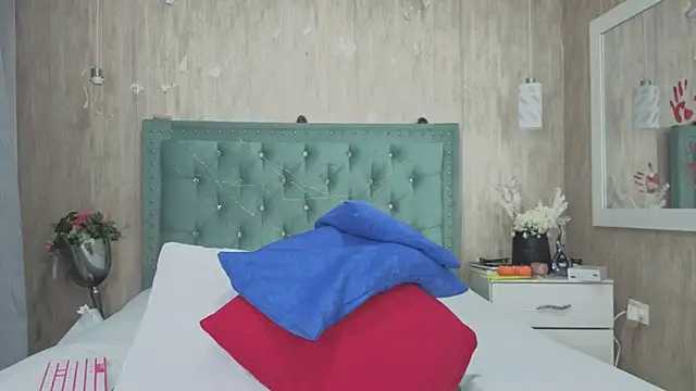 Marcelaa fox online show from 4, 11, 2025