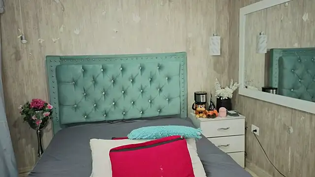 Marcelaa fox online show from 7, 5, 2026