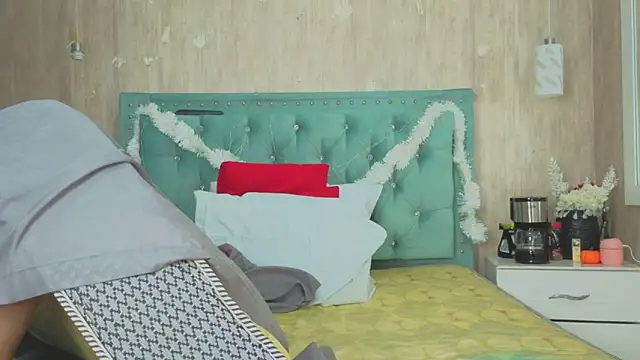 Marcelaa fox online show from 19, 12, 2025