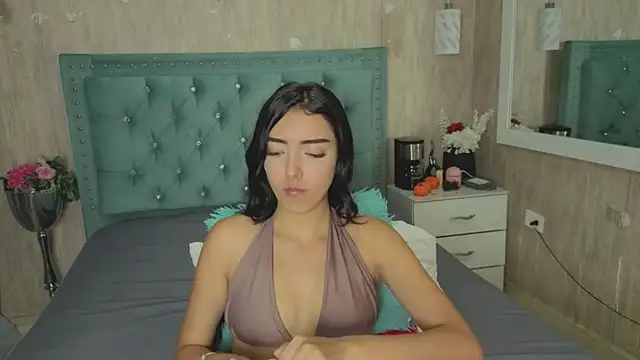 Snapshot of Marcelaa_fox chatting on 10, 7, 2026 Marcelaa fox online show from 10, 7, 2026