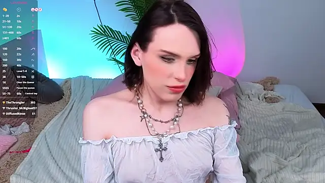  yourFoxy  online show from 13, 12, 2024