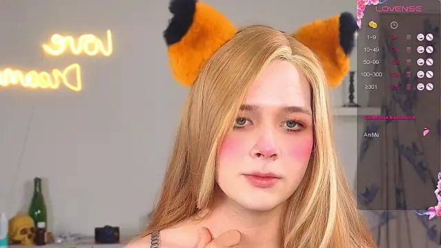  yourFoxy  online show from 22, 10, 2025