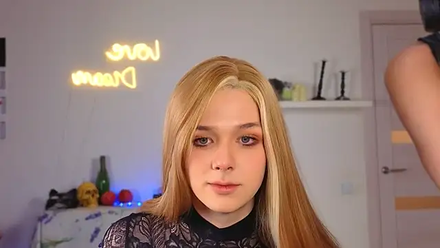  yourFoxy  online show from 3, 11, 2025