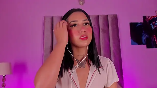 Isabella Flowers online show from 28, 5, 2026