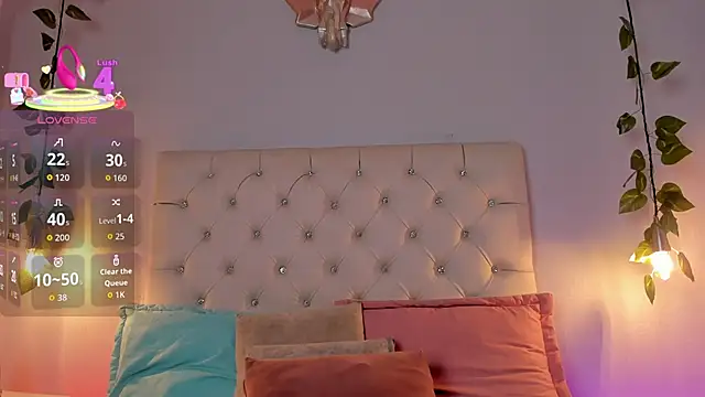 Isabella Flowers online show from 25, 9, 2025