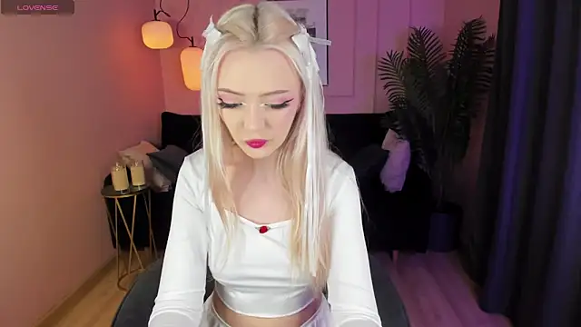 EmilyAir online show from 5, 3, 2025