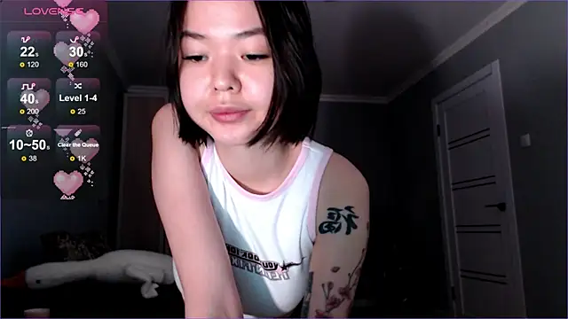 Snapshot of osaka_nia chatting on 1, 2, 2025 osaka nia online show from 1, 2, 2025